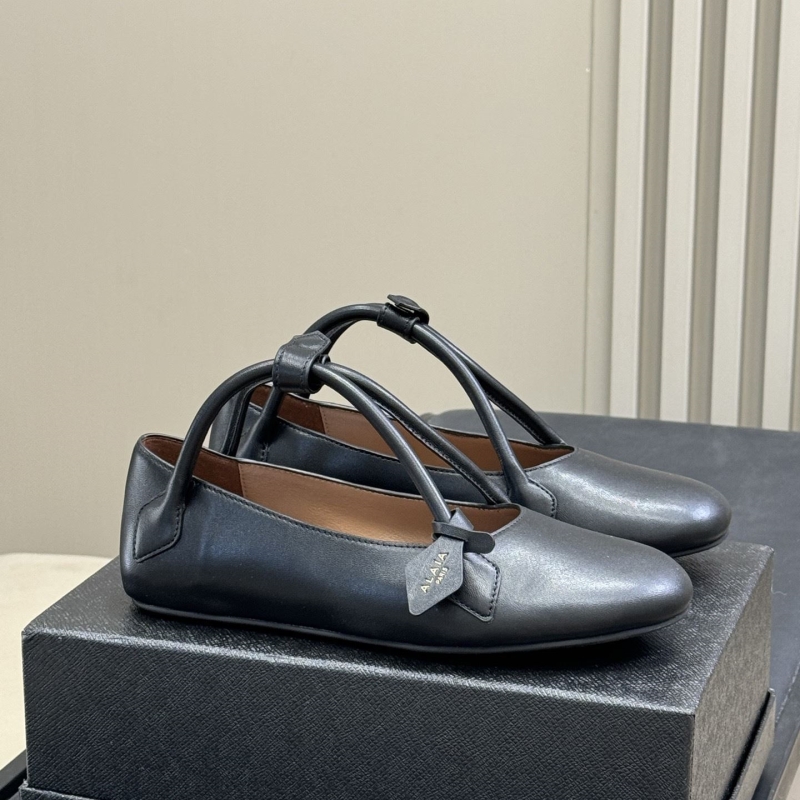 Alaia Flat Shoes
